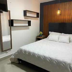 Apartamento 32 Confortable Apartamento Con Balcon En Laureles Estadio, Medellín